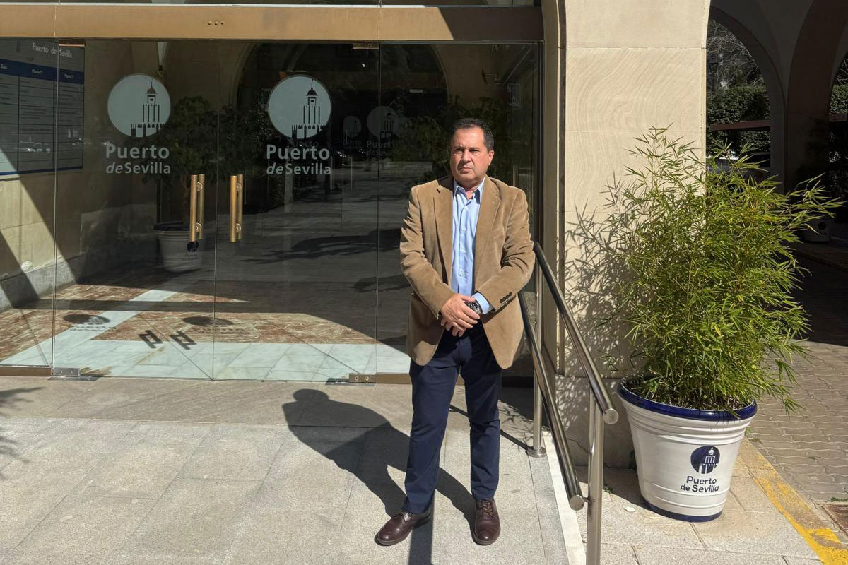 Reunión en Sevilla para abordar la regeneración de fondos del Guadalquivir